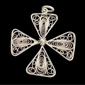 Vintage Sterling Silver Filigree Maltese Cross Pendant